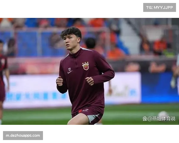 武汉三镇与新鹏城外援首发名单揭晓 拜合拉木沈子贵登场